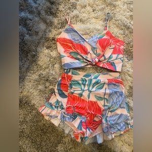 Floral Front Tie Ruffle Short Set Size L